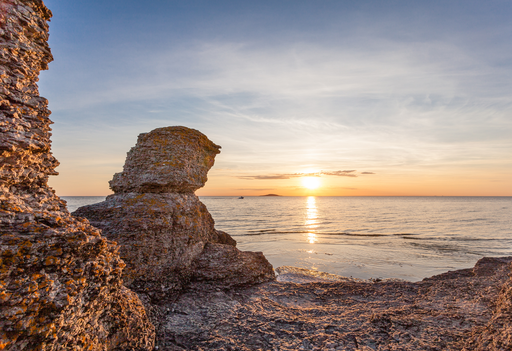 Naturreservatet Byrums Rauker på Øland