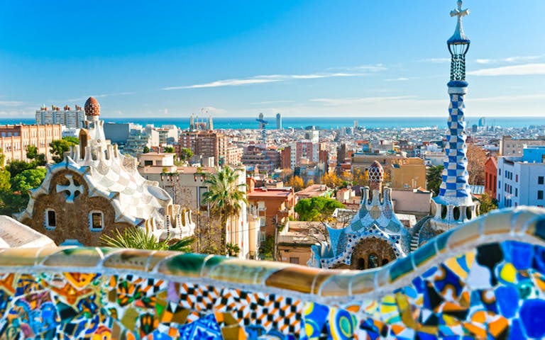 Bilde med utsikt over Barcelona fra Gaudi parken