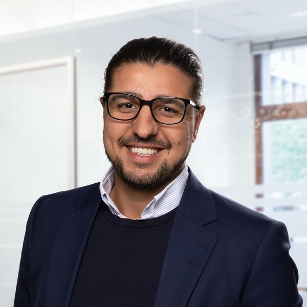 Botan Abubaker i EiendomsMegler1 mener tidspunktet er bedre enn på lenge for å etablere seg i boligmarkedet.