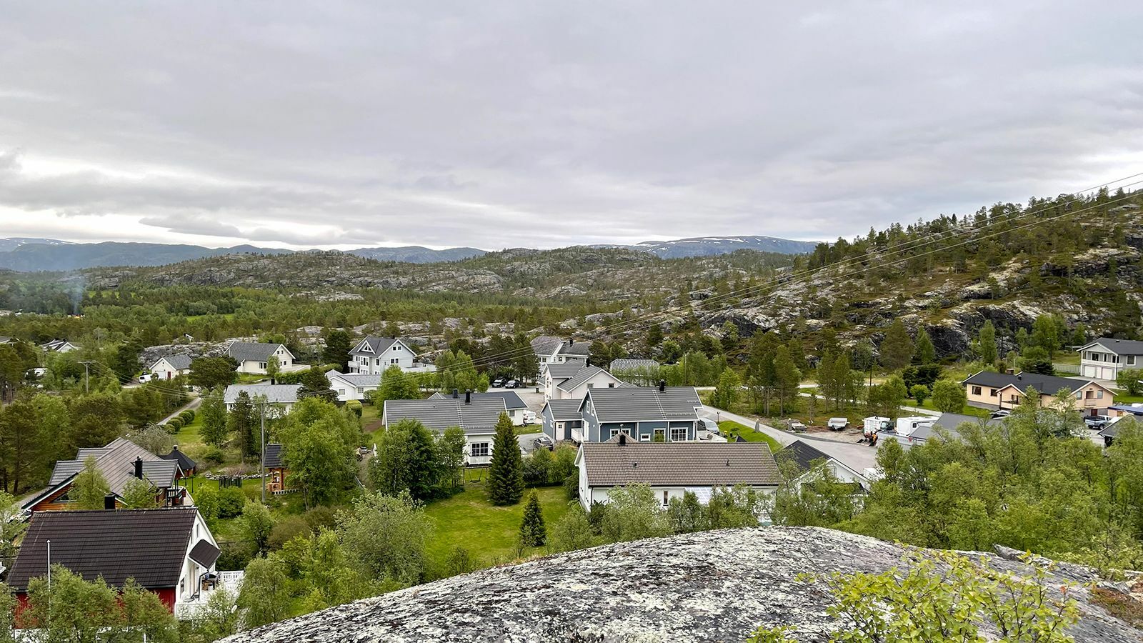 Du får mer for pengene i Alta. Her er et typisk boligområde.