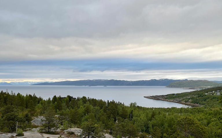 Utsikt over fjorden i Alta.