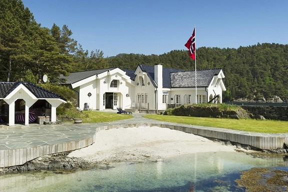 Prakteiendom på egen øy. Ja det er lov å drømme.