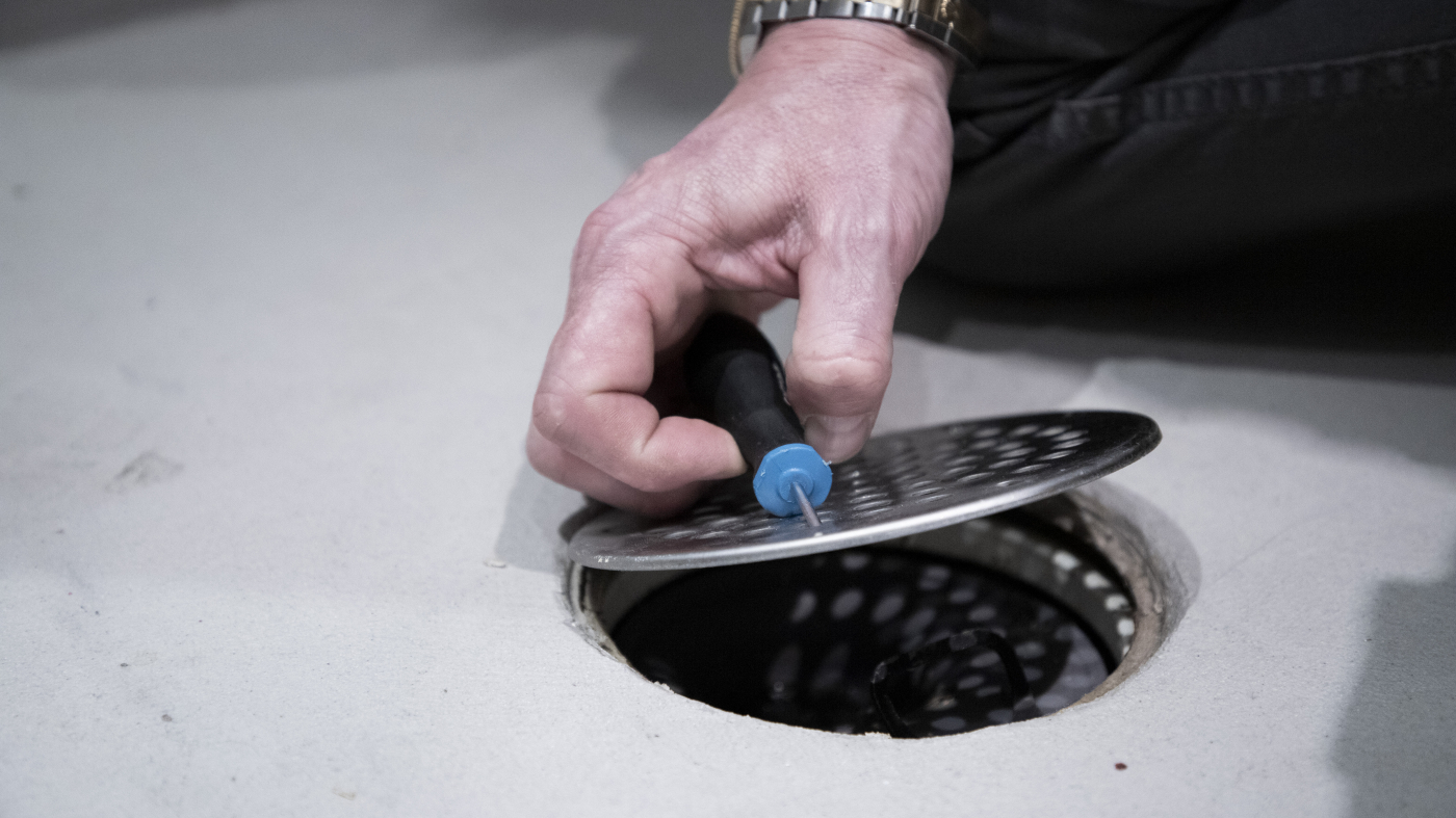 Disse baderomsspørsmålene bør du alltid spørre megler om på visning