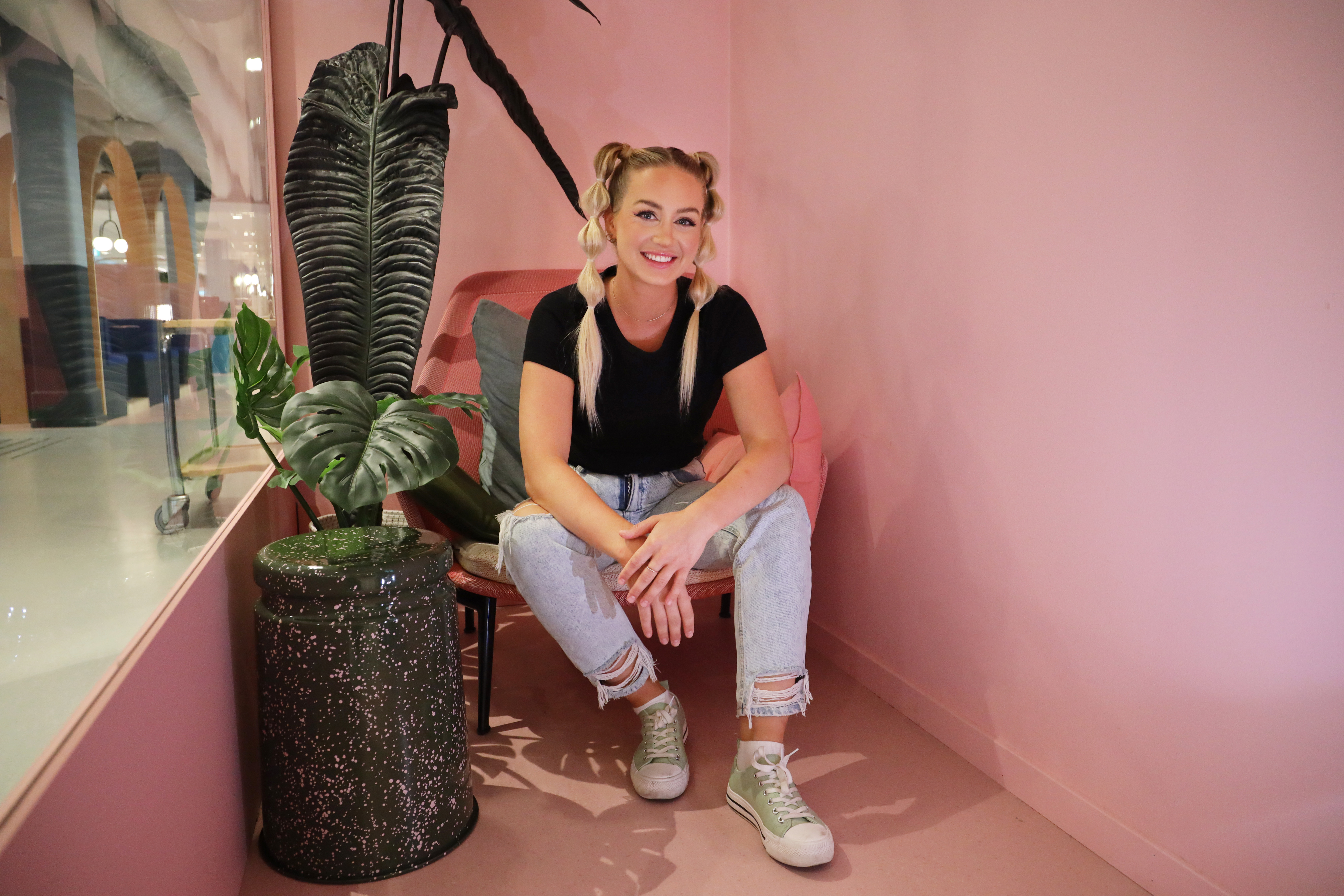 Ellie K topp redigert