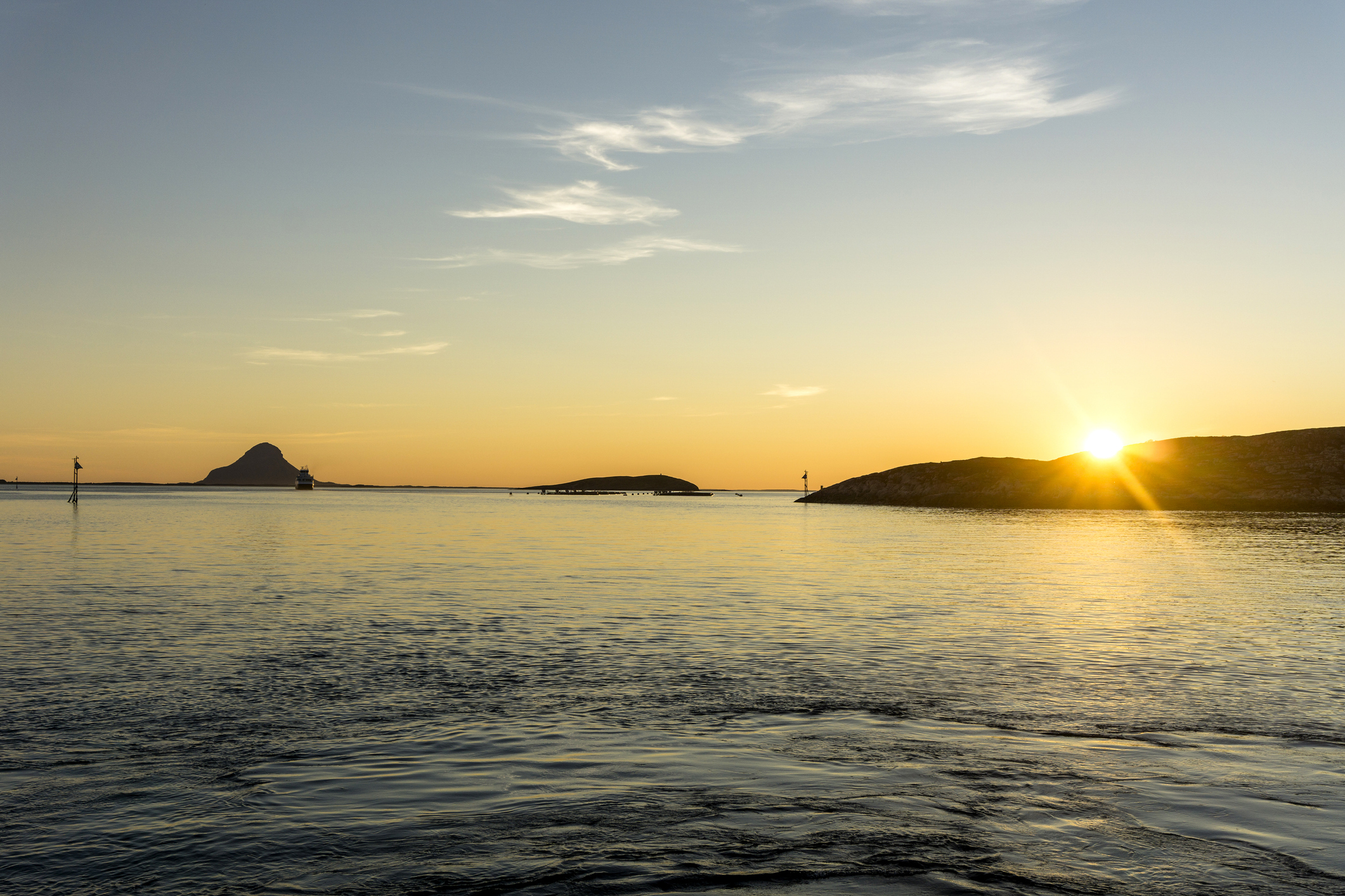 Lurøy på Helgelandskysten i solnedgang