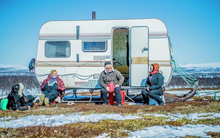 Bilde av campingliv under reinflytting i Karasjok