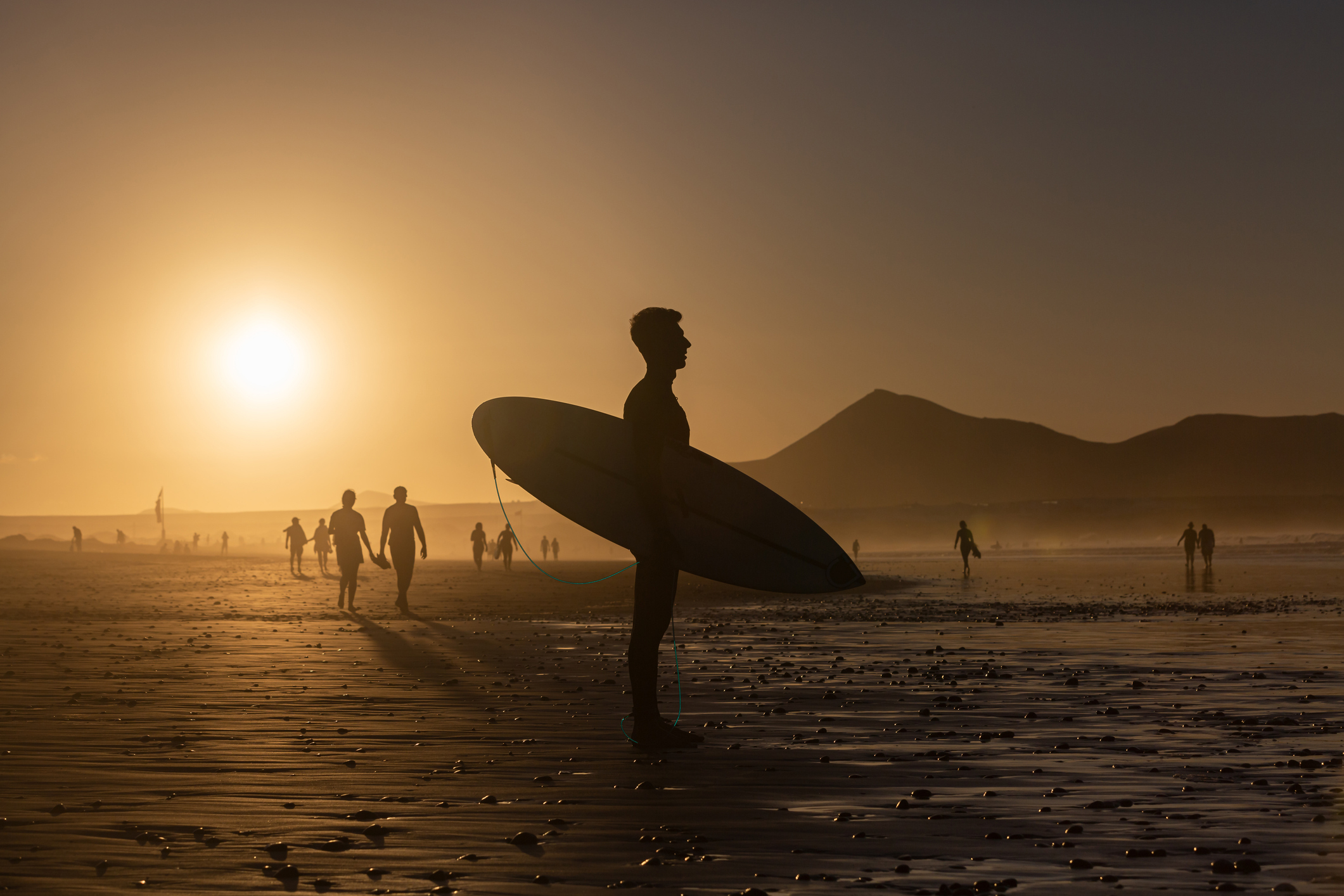 Solnedgang ved Playa Famara på Lanzarote - Foto: Getty Images