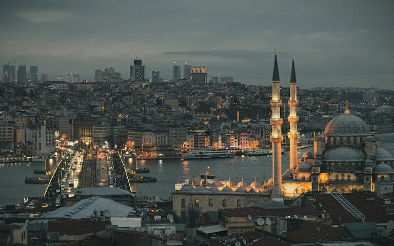Kveldsstemning over Istanbul i Tyrkia
