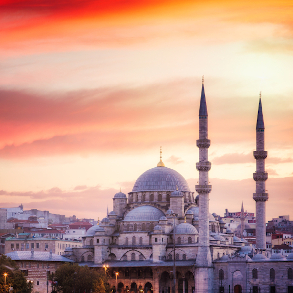 Suleymaniye moske minareten i Istanbul i Tyrkia