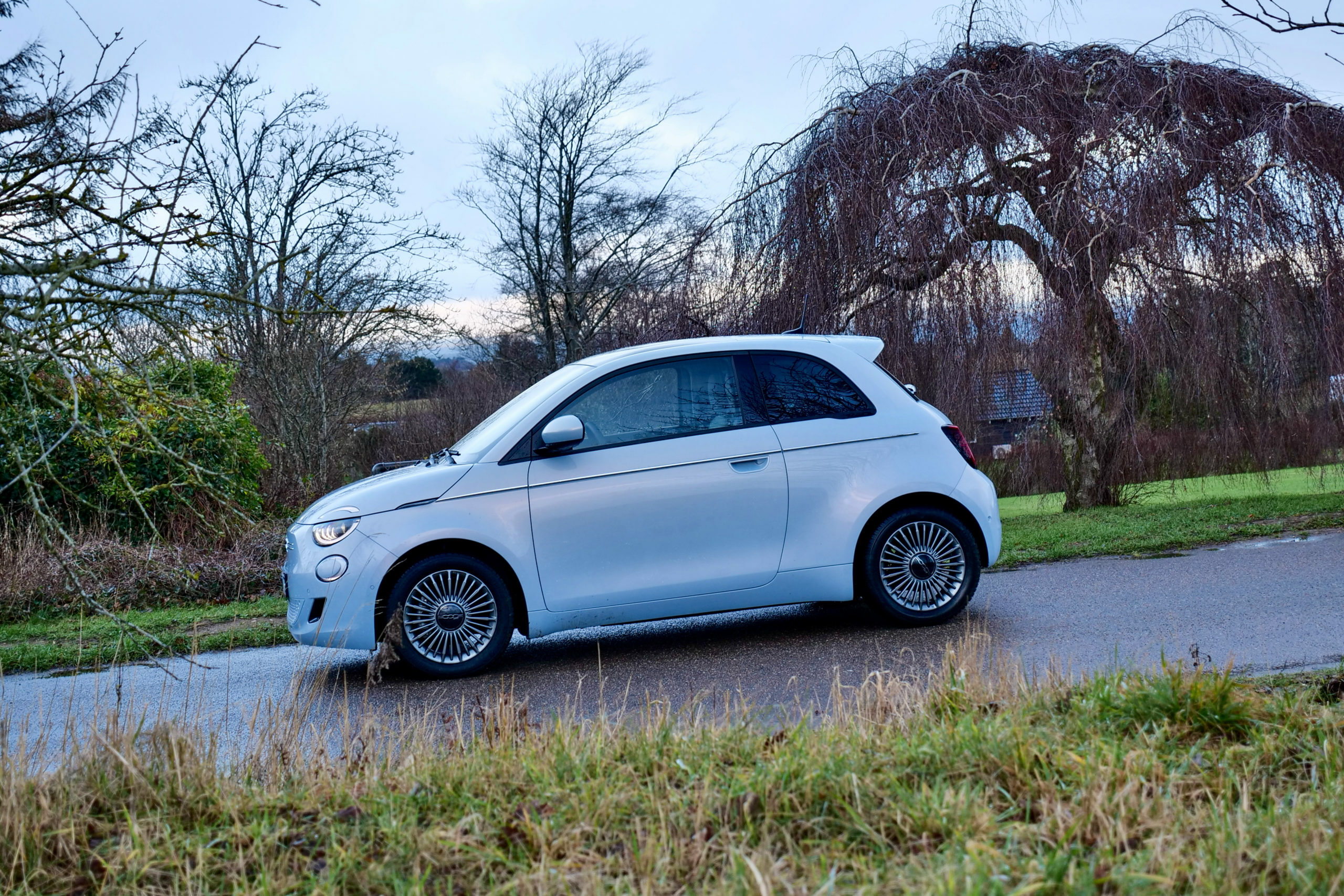 Fiat 500e Side scaled
