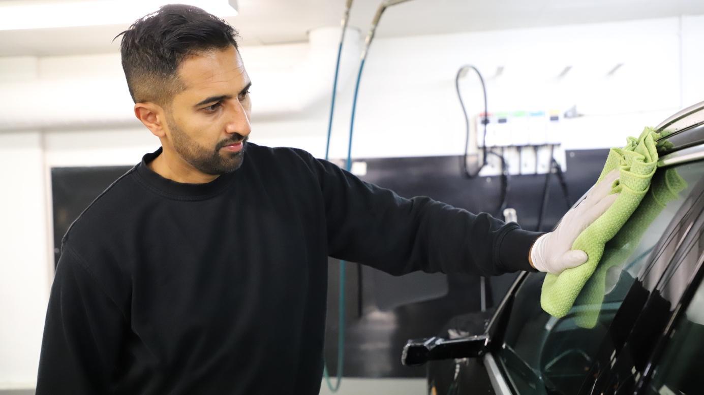 Mudassasr Ali i Bislett Bilpeie