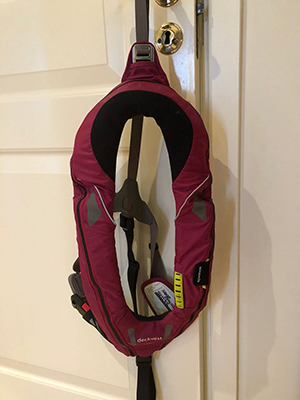 Oppblåsbar redningsvest