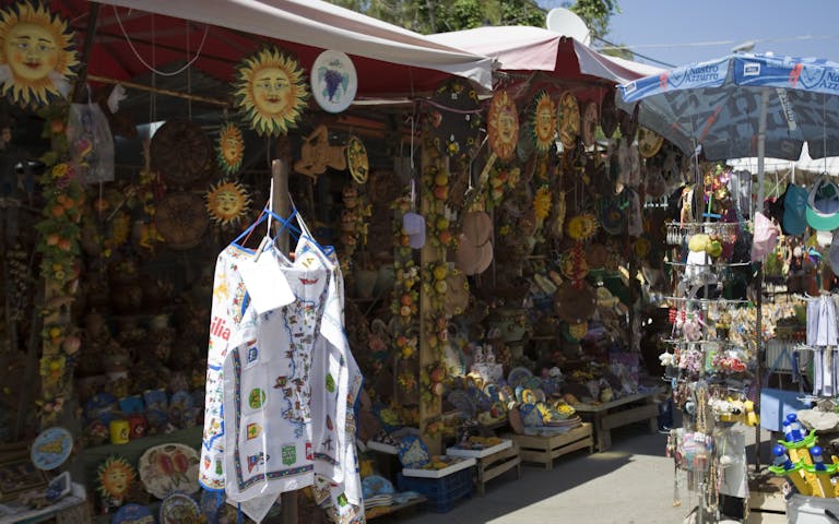 Utsnittsbilde fra et marked i Palermo på Sicilia