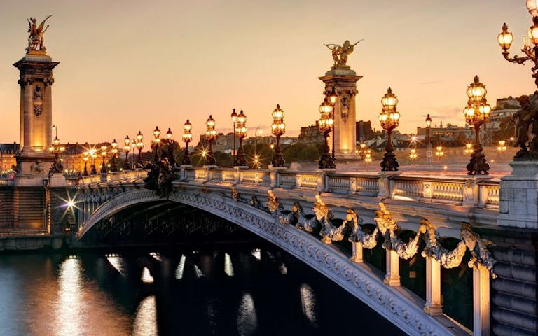 Bilde av Pont Alexandre III bro over Seinen i Paris