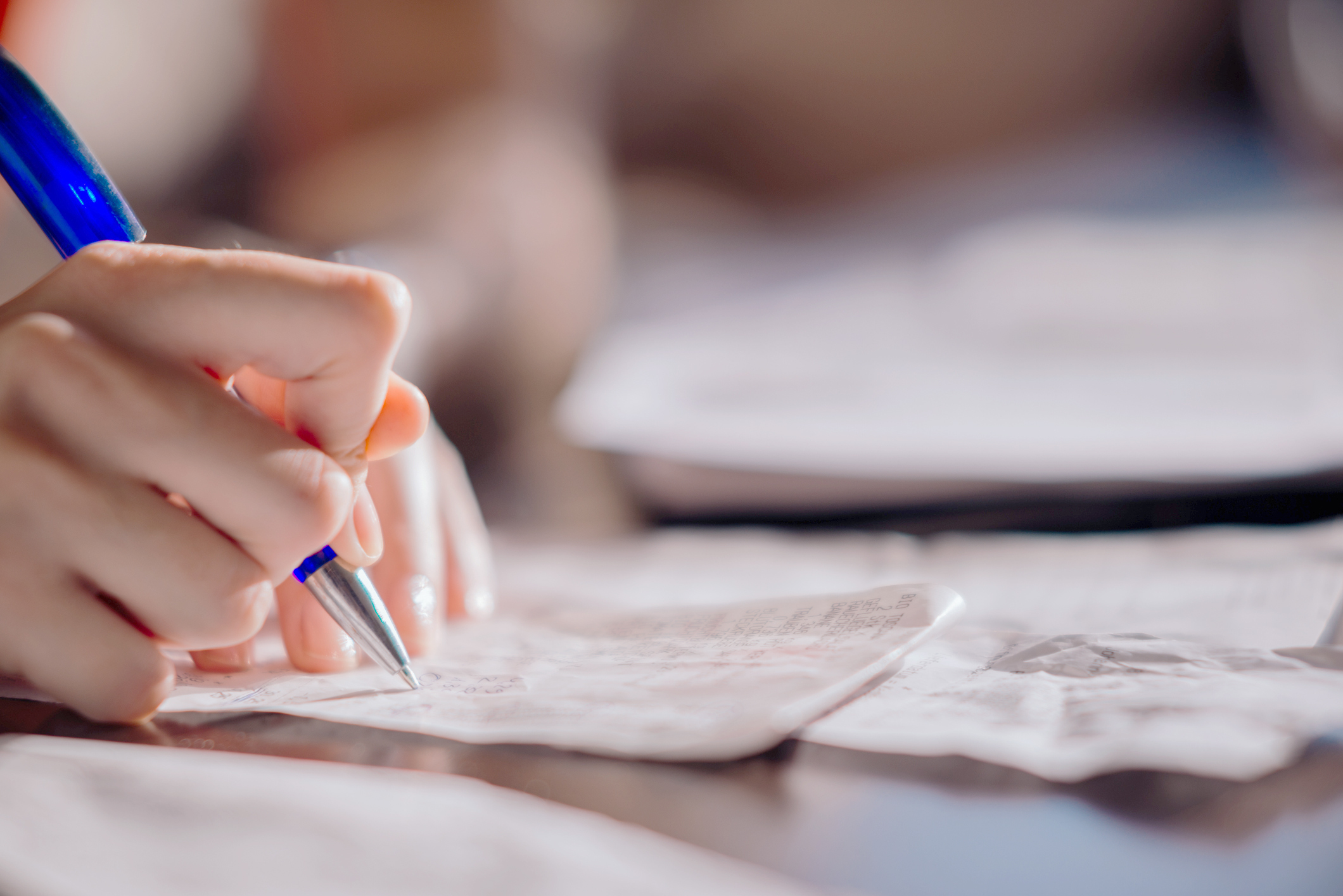 Slik rydder du i økonomien din