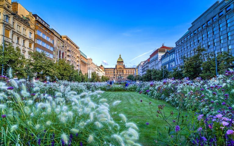 Bilde av Wenceslas square i det historiske sentrum av Praha