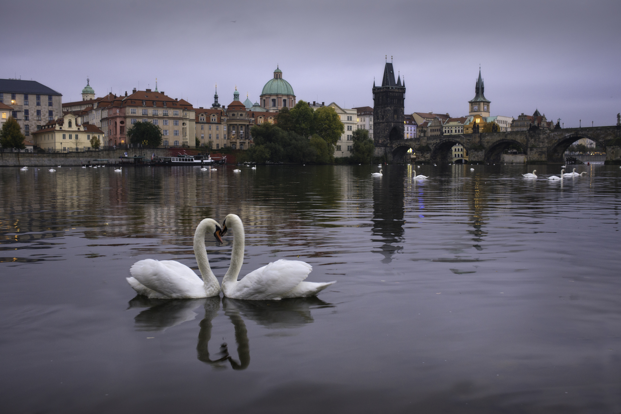 Kjærestetur i Praha – spa, mat og vin