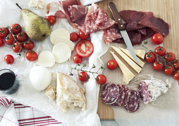 Bilde av alt du behøver til en romantisk piknik i Roma