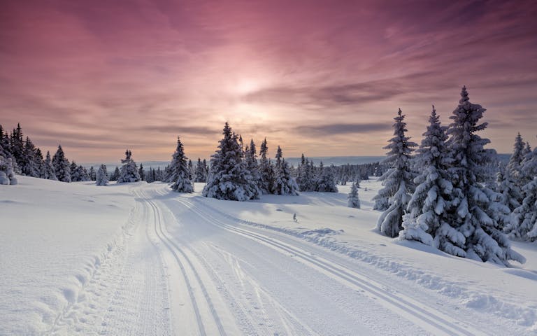Nydelig vinterlandskap i solnedgang, Skeikampen - Foto: Getty Images