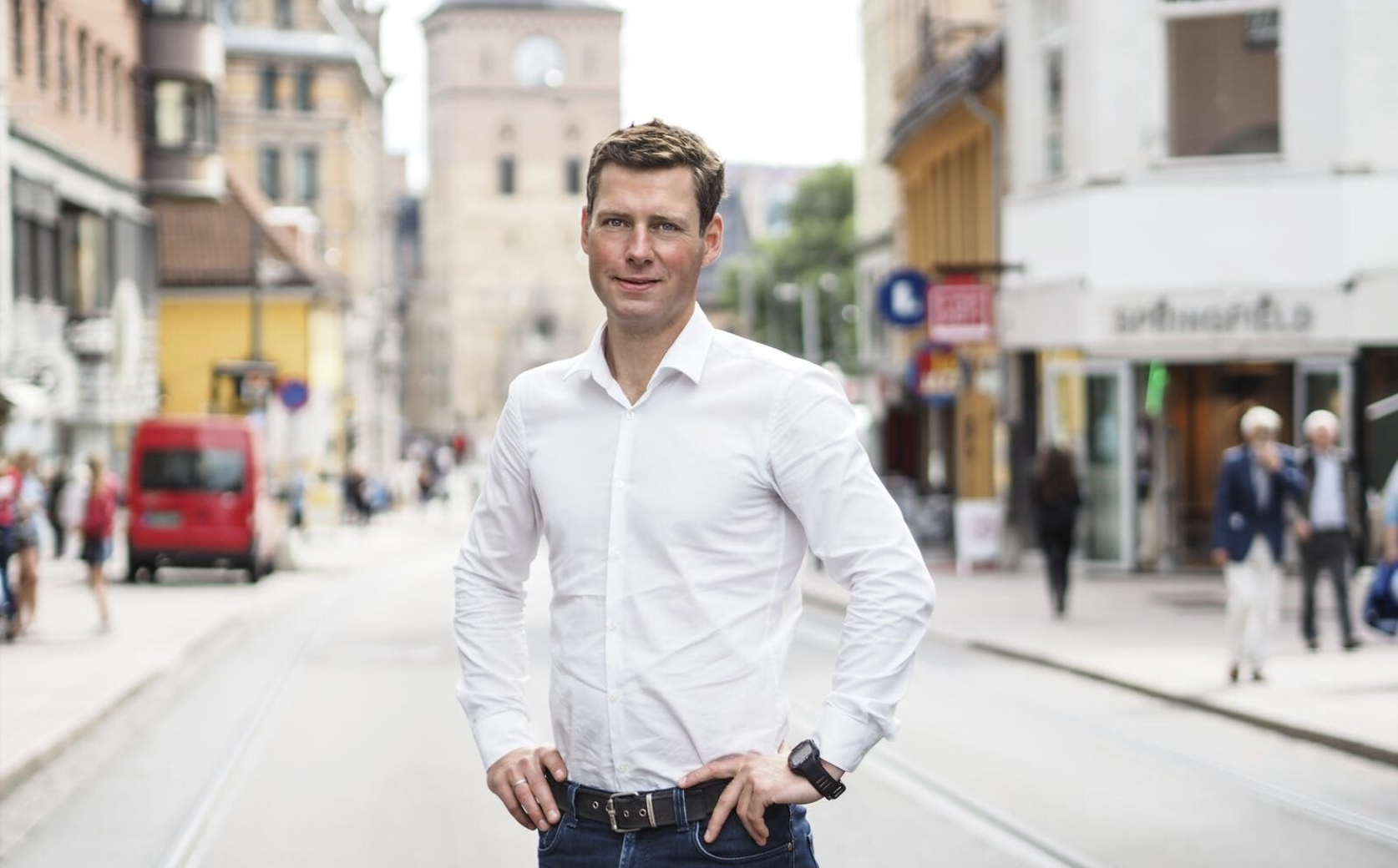 FINNs jobbekspert Christopher Ringvold mener  digital kompetanse og selvledelsen kan bli nøkkelen til fremtidens arbeidsmarked.