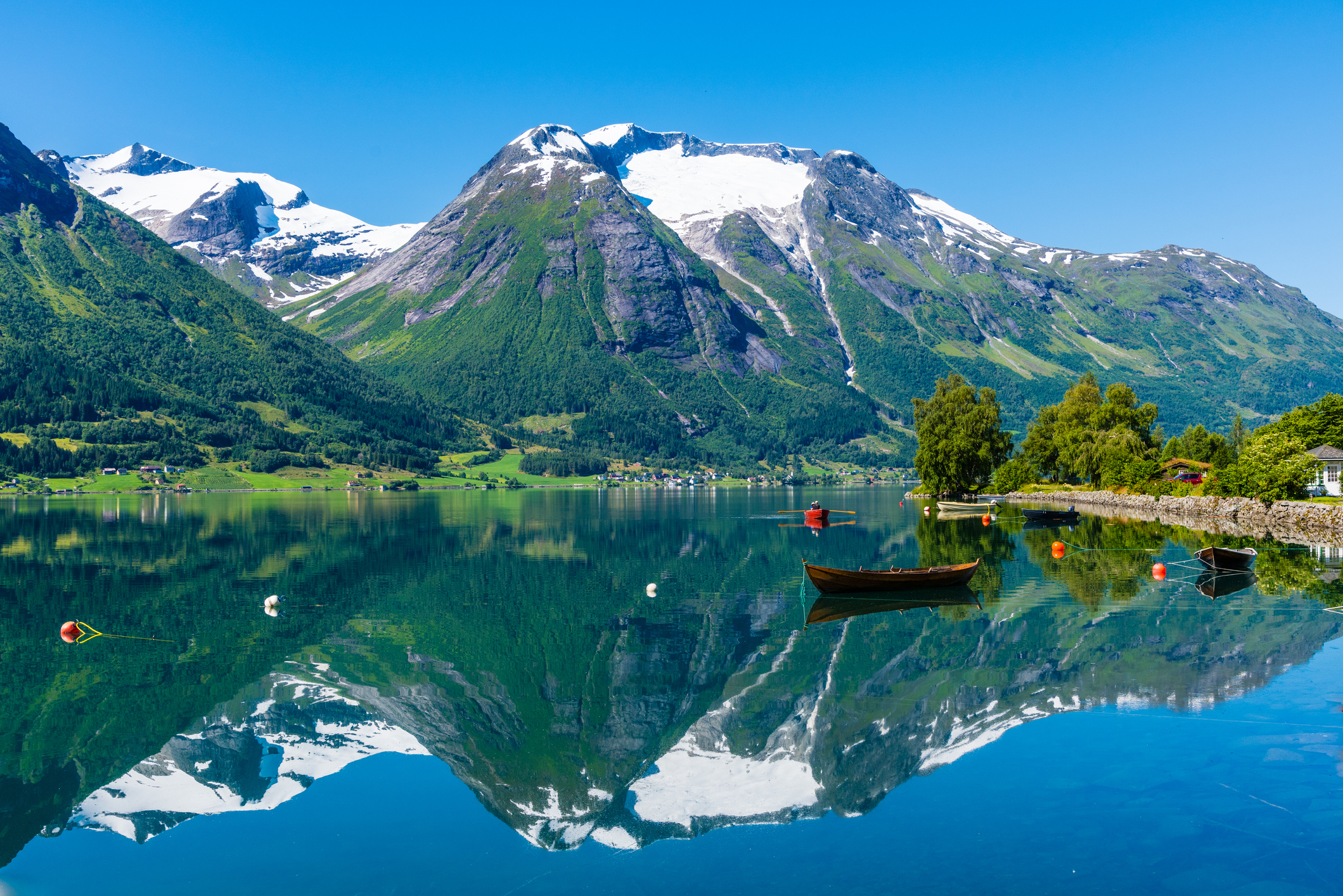 Stryn - reisetips til skiferie sommer og vinter