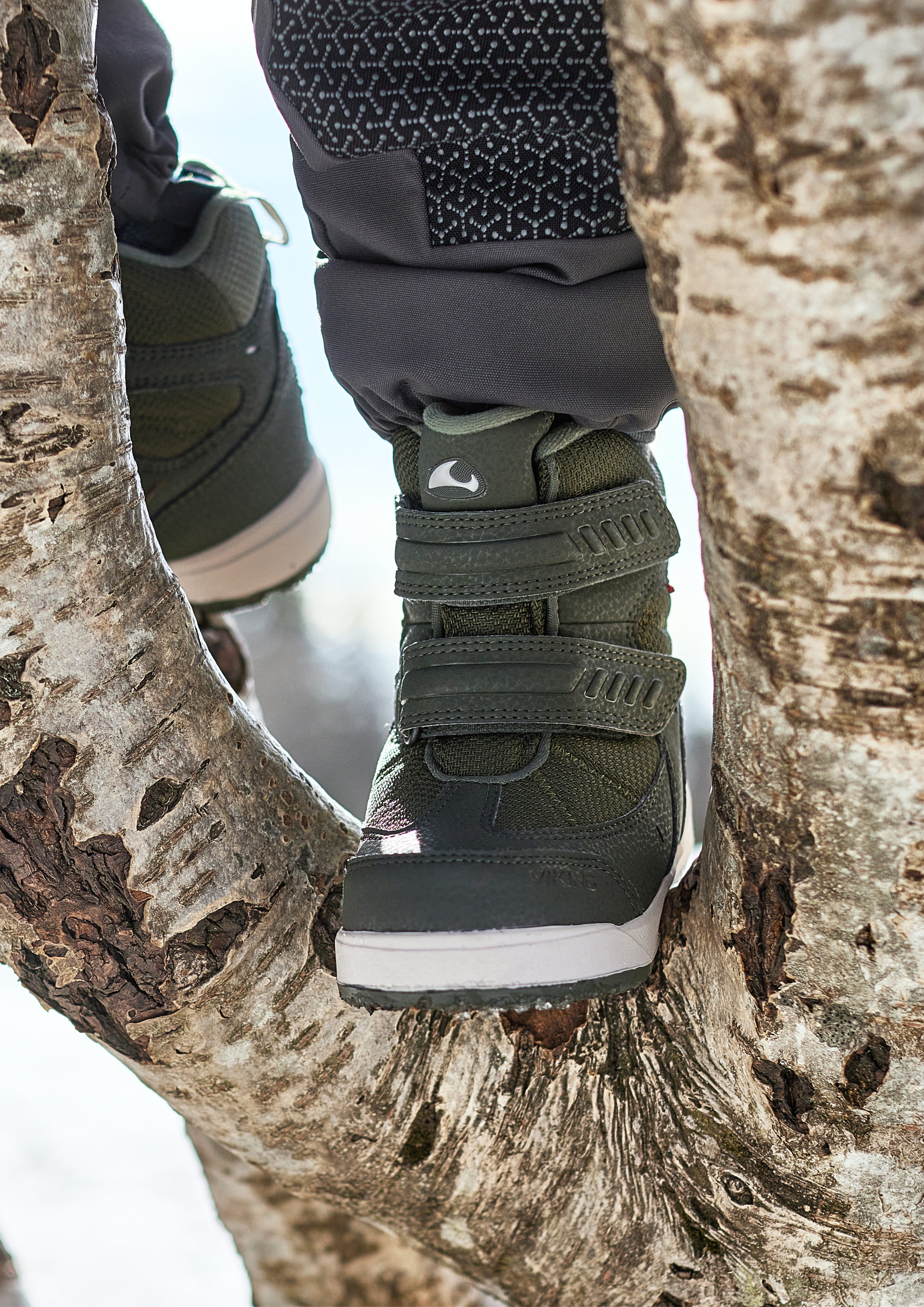 Borrelås på skoene er veldig populært hos de minste som gjerne vil klare selv!