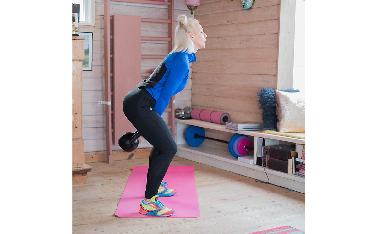 Christina trener med kettlebell