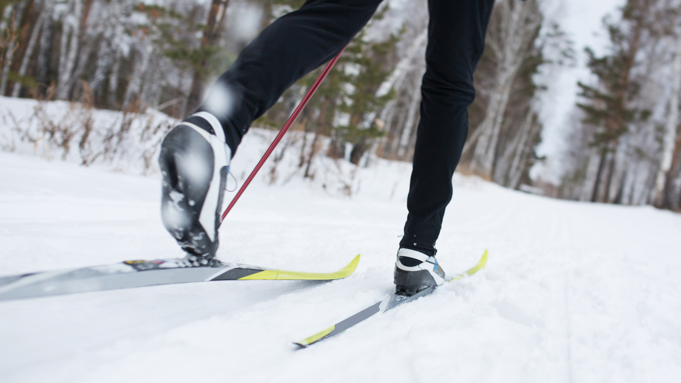 Spar over halv pris på å kjøpe langrennskiene brukt på FINN!