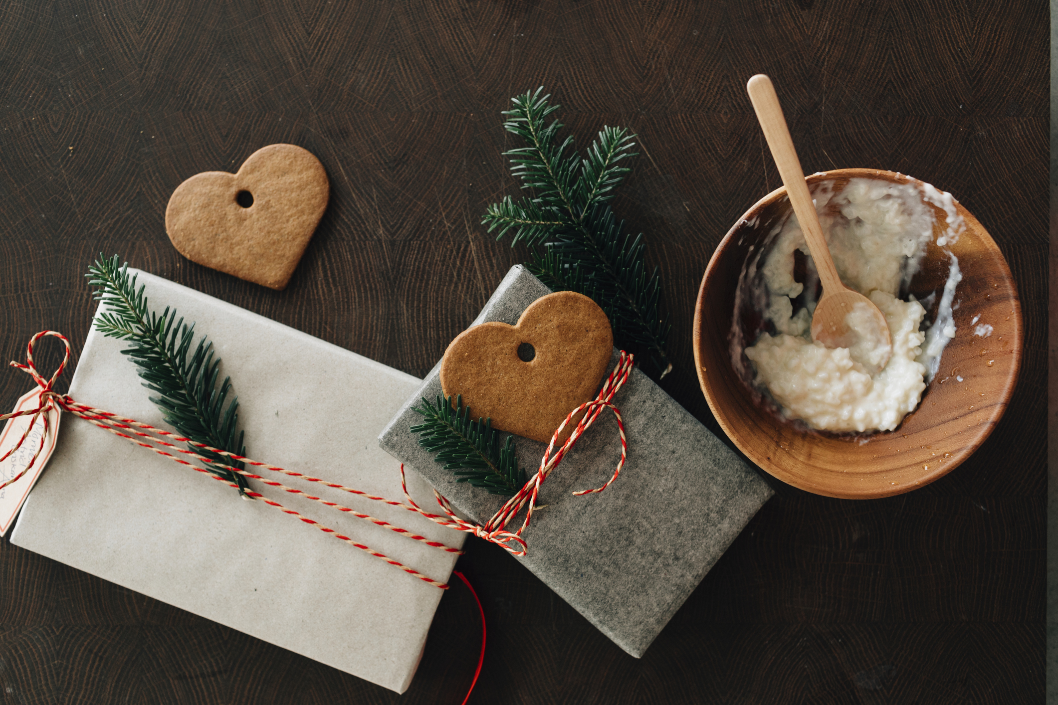 Artikler med nyttige tips og råd om hvorfor du bør kjøpe brukt til jul, hva du kan kjøpe og hvordan du kan pakke det inn.