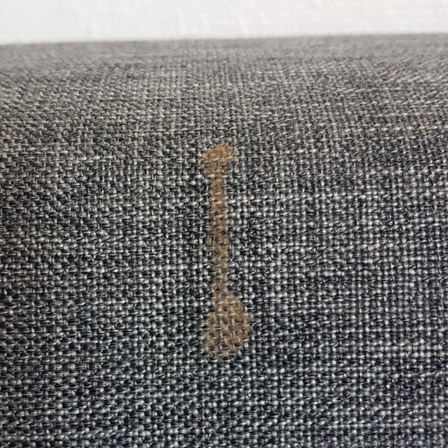 Hvordan fjerne fettflekker på sofaen?