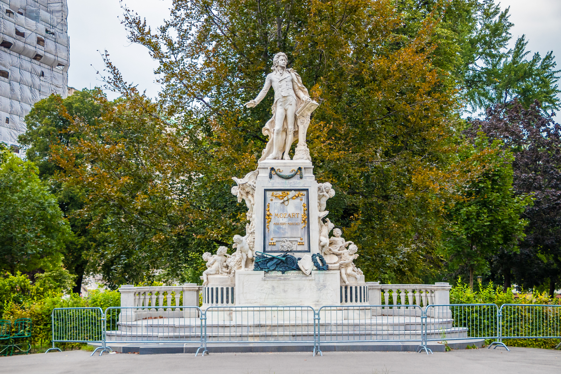 Bilde av den berømte Mozart statuen i Wien