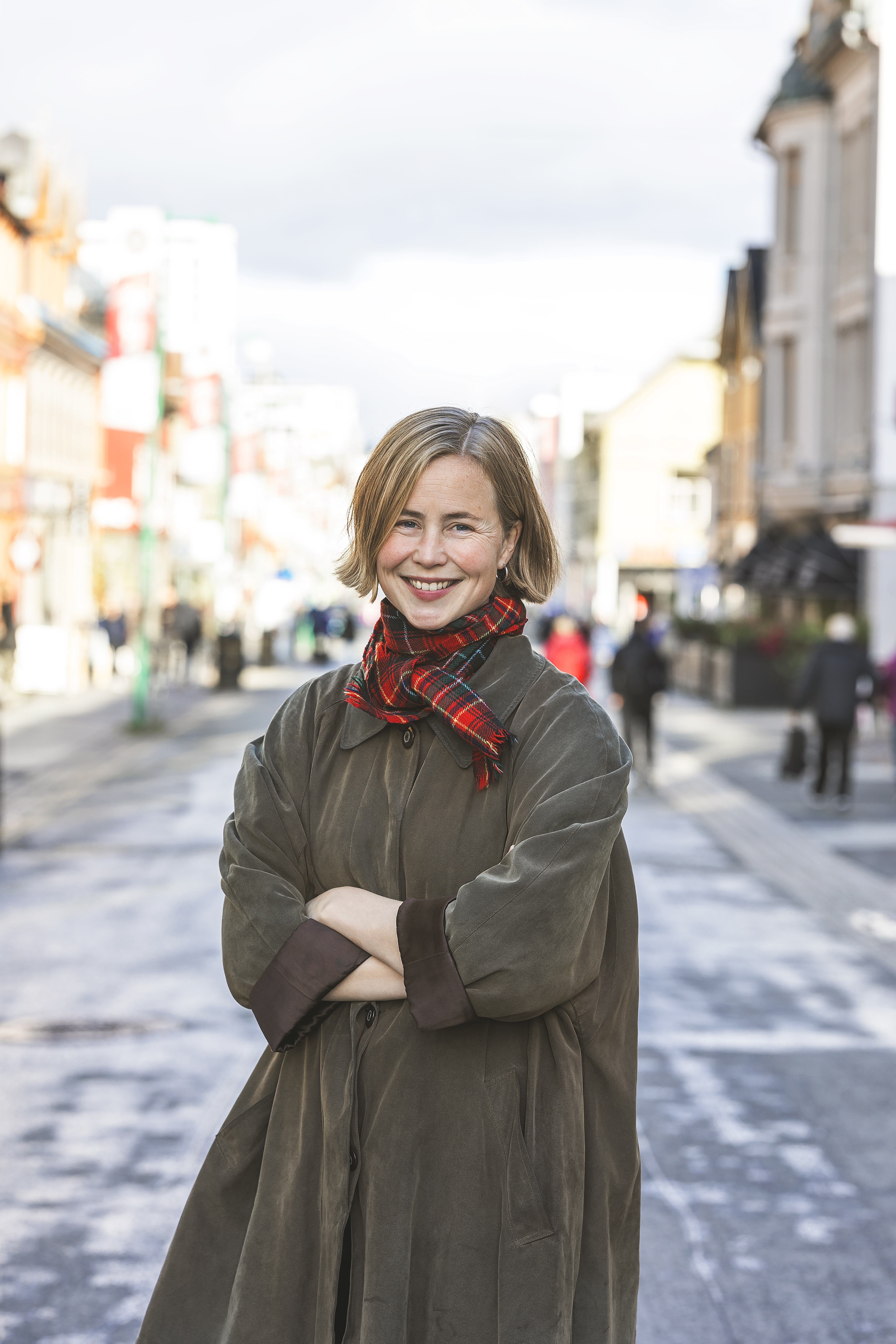 Anja Bakken Riise er leder i Framtiden i våre hender. Hun oppfordrer deg til å bli med på «5 plagg»-utfordringen, der du skal kjøpe maks fem nye plagg i året (sjekk #5plagg i sosiale medier). Du kan allikevel glede
deg over å gjøre bruktkupp, det å kjøpe brukt kommer nemlig i tillegg, sammen med sko og undertøy. (Foto: Joakim Andreassen)