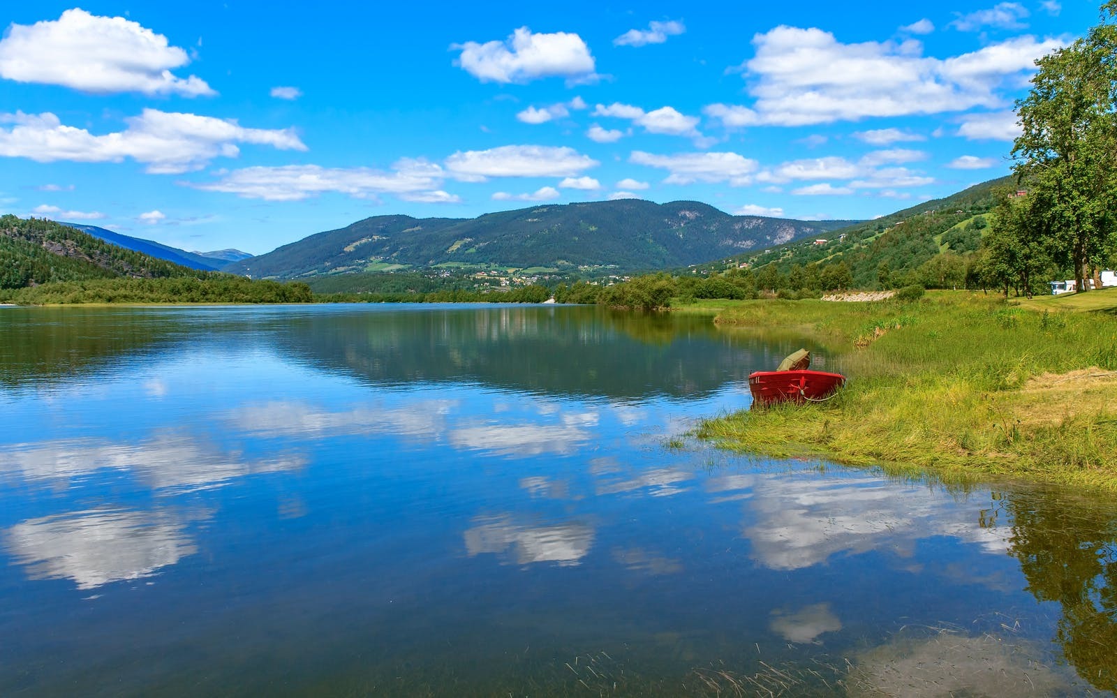 Mjøsregionen utsikt over Mjøsa