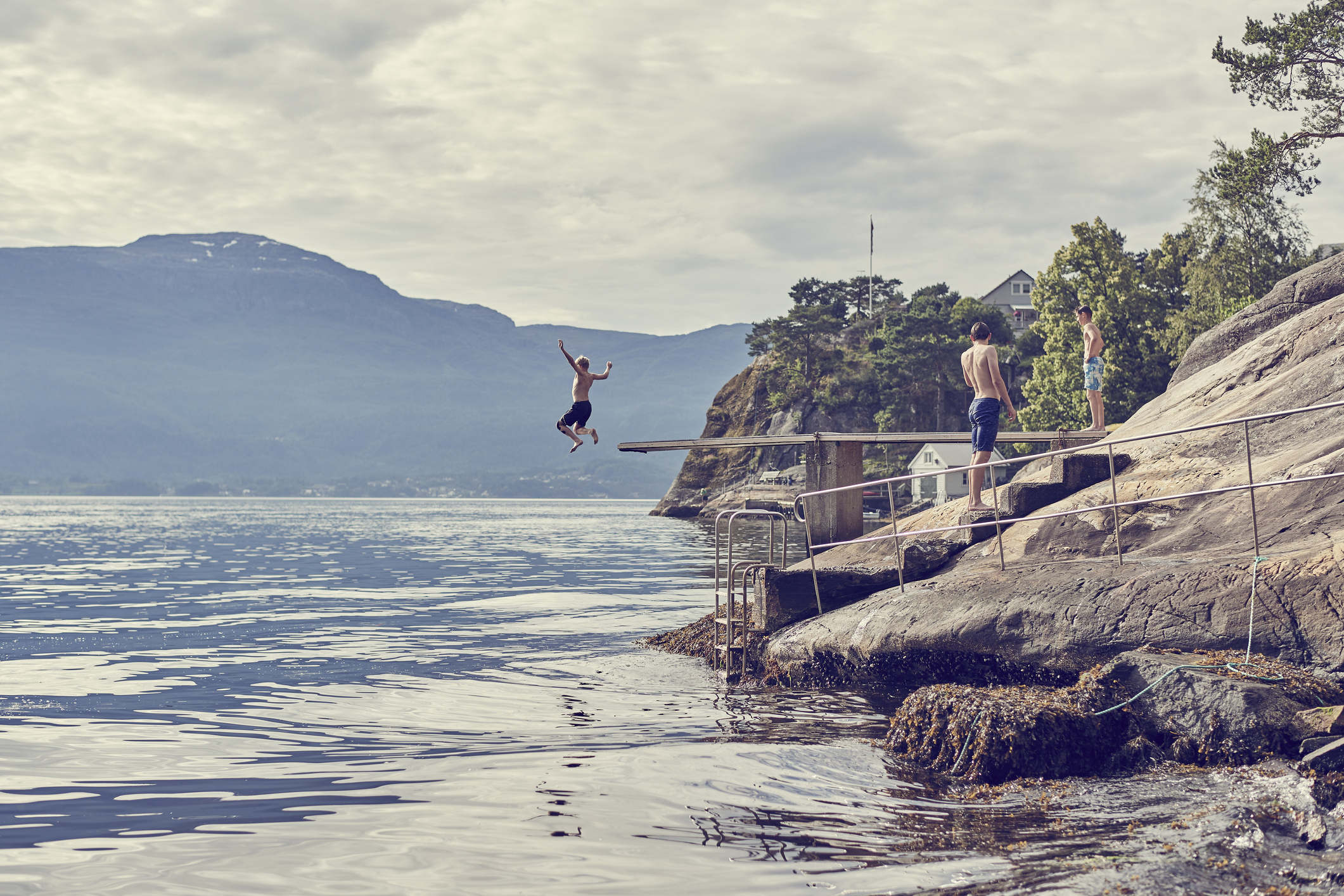 Leie en hytte i sommer? Lei ut boligen i samme slengen!