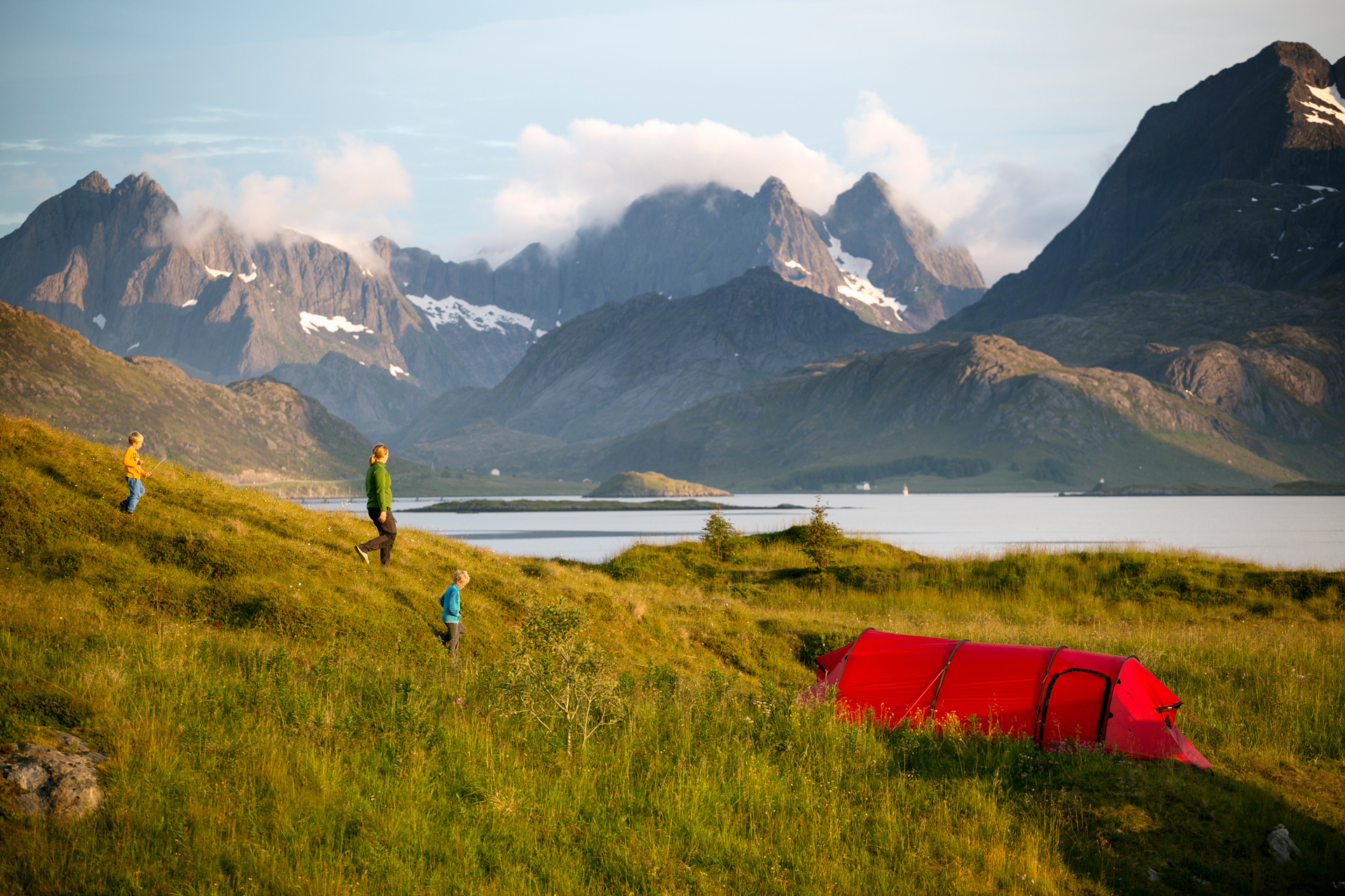 Dere kan enkelt spare tusenvis av kroner på Norgesferien