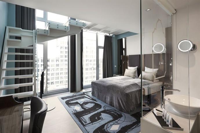 Hotellrom i københavn 2. etasjer med trapp